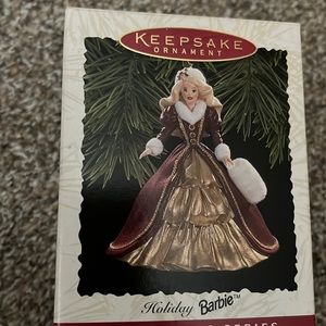 Hallmark Collectors Series Holidsy Barbie 1996